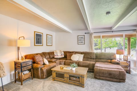 Spirit Lake Home w/ Fenced Yard: 1 Mi to Water! House in Spirit Lake