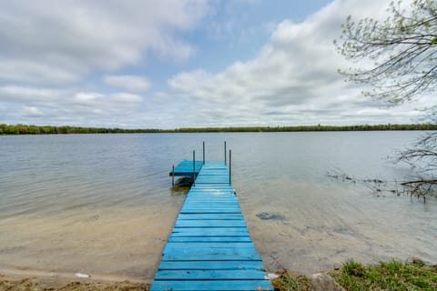 Minnesota Cabin w/ Deck & Private Beach House in Minnesota
