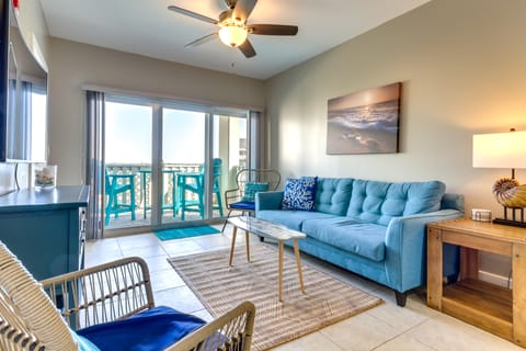 Bayfront Pensacola Beach Condo w/ Pool & Elevator Apartment in Pensacola Beach