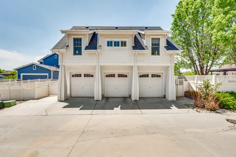 14 Mi to Dtwn Denver: Sleek Westminster Home Apartment in Westminster