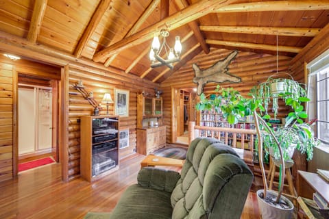 Waterfront Newport Vacation Rental on Sacheen Lake House in Washington