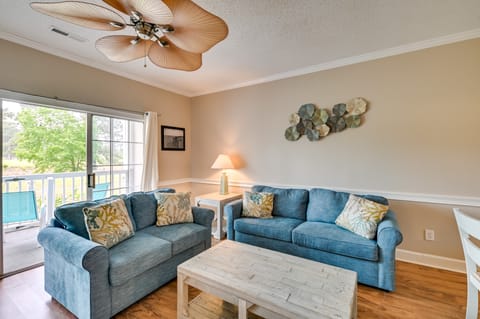 Golf, Swim & Unwind at Bright Myrtle Beach Condo! Apartment in Carolina Forest
