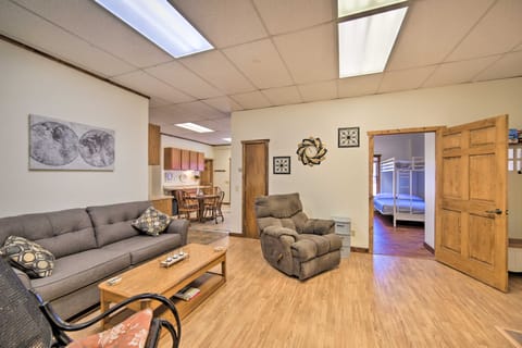 2 Mi to Ice Caves: Pet-Friendly Eben Junction Apt Apartment in Wisconsin