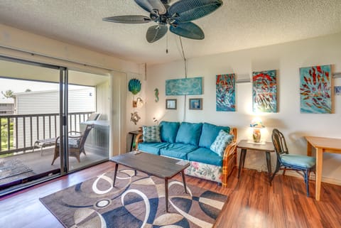 Molokai Island Retreat w/ Ocean View & Pool! Apartment in Molokai