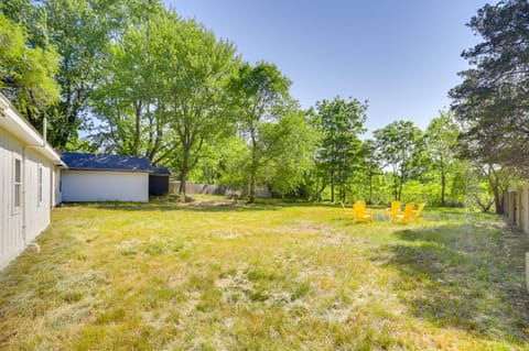 2 Mi to Hagar Beach: Charming Home w/ Fire Pit! House in Lake Michigan Beach