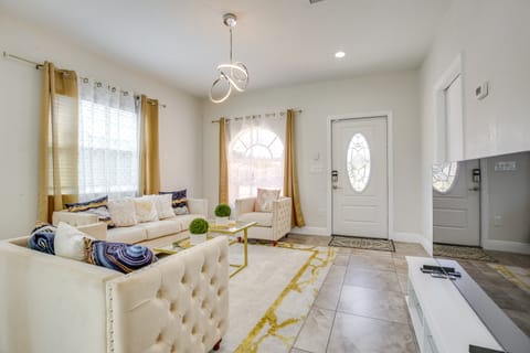 Stylish Fort Lauderdale Home: 5 Mi to Beach! House in Fort Lauderdale