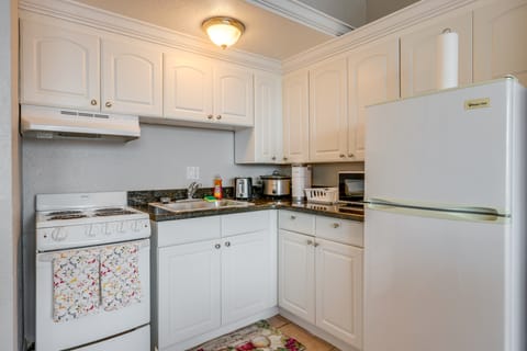 Downtown Jacksonville Studio w/ City Views! Apartment in Jacksonville