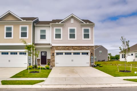 Shuttle to Beach: Millville By the Sea Retreat Apartment in Sussex County