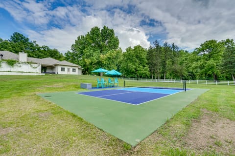 Pool, Hot Tub & Pickleball Court: Lake Ozarks Home House in Lake of the Ozarks