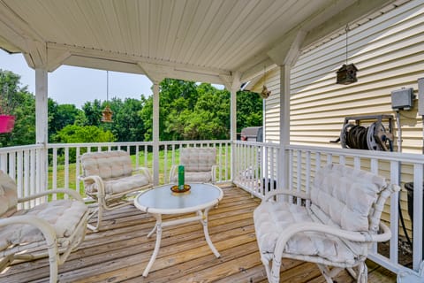 Charming Smiths Grove Home Near Cave Tours! House in Kentucky