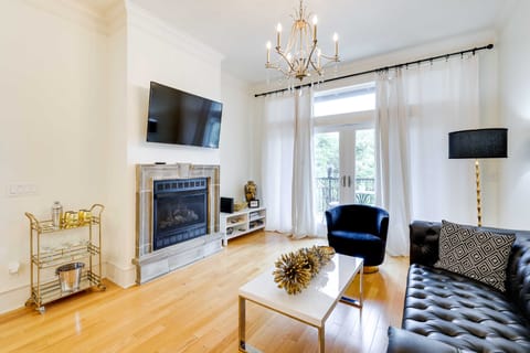 Fayetteville Vacation Rental Near UA Campus Apartment in Fayetteville