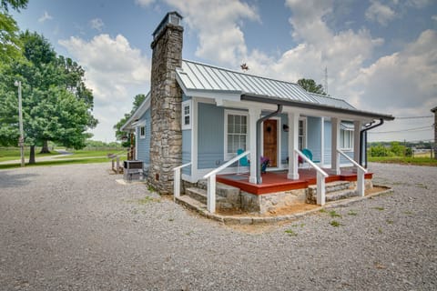 Lewisburg Home w/ City Park Views: Near Downtown! Cottage in Tennessee