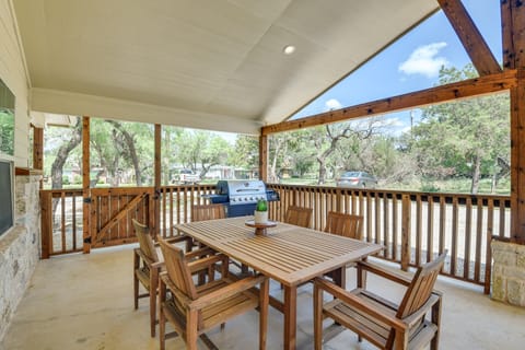 Pet-Friendly Texas Home w/ Furnished Patio & Grill House in Possum Kingdom Lake