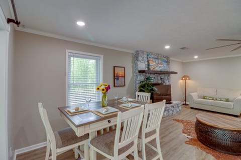 Arkansas Vacation Rental on Greers Ferry Lake! House in Greers Ferry Lake