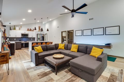 Walk to Water Park: Split-Rock Resort Home w/ Deck House in Kidder Township