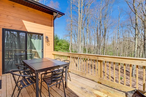 Walk to Water Park: Split-Rock Resort Home w/ Deck House in Kidder Township