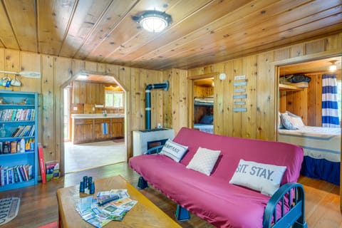 Charming Michigan Cottage w/ Sunroom & Lake Access Cottage in Michigan