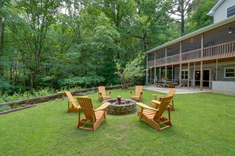Hayesville ‘River Run’ Home on Hiwassee River! House in Tennessee