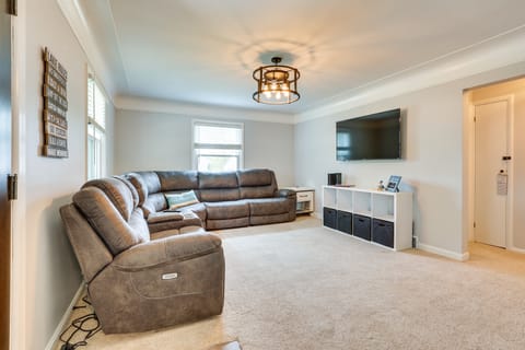 Chippewa Lake Cottage w/ Fire Pit! Cottage in Ohio