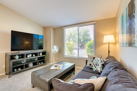 5 Mi to Dtwn Chandler: Home w/ Outdoor Pool! House in Chandler