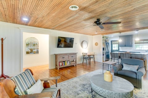 Beautiful Georgia Farmhouse Rental w/ Patio House in Georgia