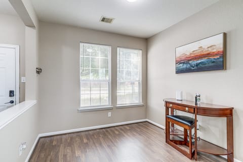 Spacious Houston Home w/ Pool Access, Fenced Yard! House in Houston