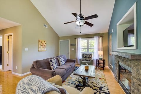 Cozy Resort-Style Escape on Taylorsville Lake! Cottage in Indiana