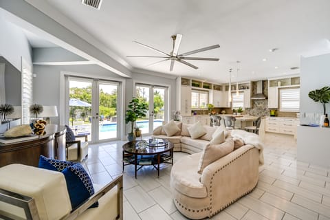 Luxury Naples Home w/ Private Pool ~ 1 Mi to Beach House in Vanderbilt Beach