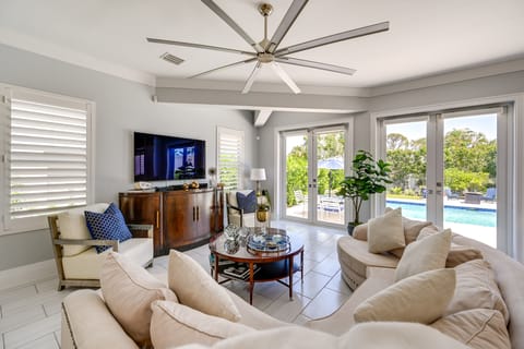 Luxury Naples Home w/ Private Pool ~ 1 Mi to Beach House in Vanderbilt Beach