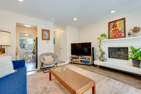 Beautiful Boulder Townhome: Walk to CU & Pearl St! Apartment in Boulder