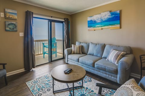 North Topsail Beach Vacation Rental w/ Balcony! Apartment in North Topsail Beach