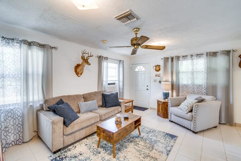 Pet-Friendly Fort McCoy Cabin w/ Fire Pit! House in Florida