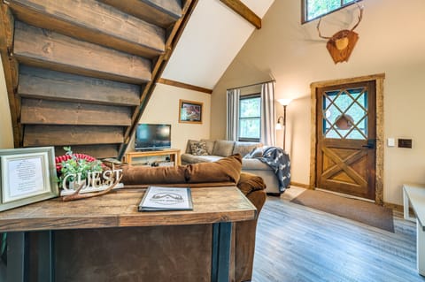 Family Roscommon Home - 3 Mi to Higgins Lake House in Michigan