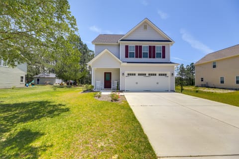 Holly Ridge Vacation Rental ~ 5 Mi to Beach House in North Topsail Beach