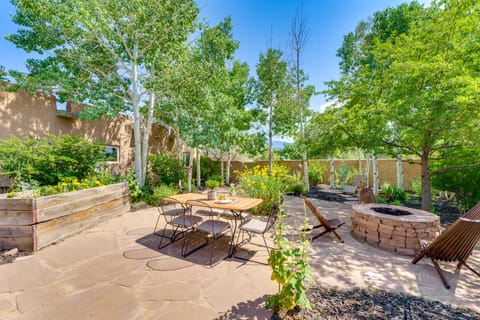 Mtn-View Retreat w/ Hot Tub in New Mexico! House in New Mexico