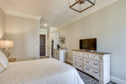 Loretto Vacation Rental w/ Community Resort Perks Apartment in Tennessee