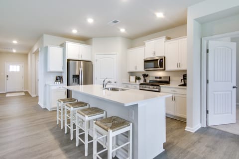 3 Mi to Bethany Beach: Ocean View Home w/ Patio House in Bethany Beach