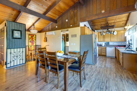 Hot Tub, Deck & Views: Waldport Getaway! House in Waldport