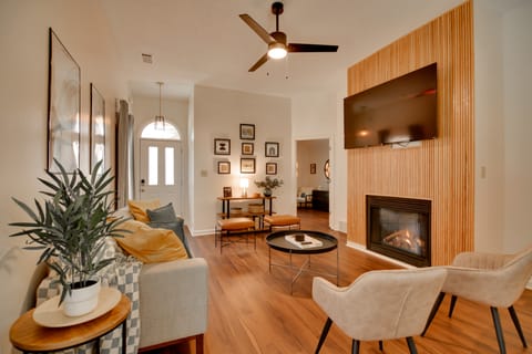 Shelby Farms Greenline Access: Modern Cordova Home House in Cordova