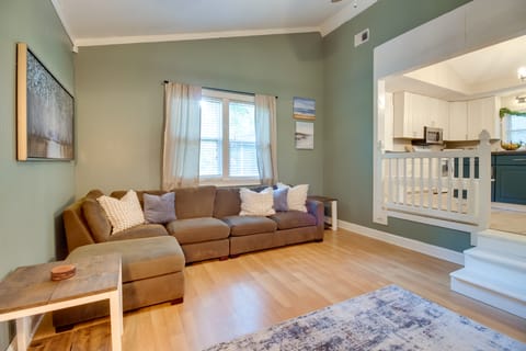 Southern Escape in Guyton: Private Yard & Hot Tub! House in Port Wentworth