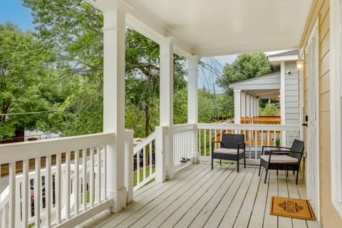 Ideal World Cup Base 2 Mi to Stadium & Dtwn ATL! House in Atlanta