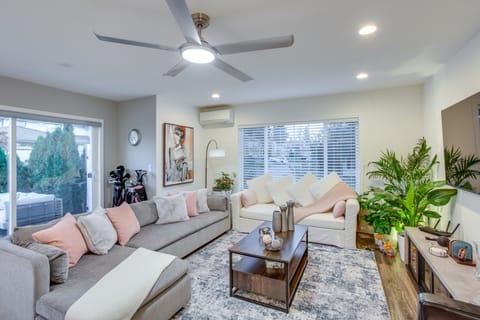 Newly Built Maple Valley Vacation Rental w/ Patio! House in Kent