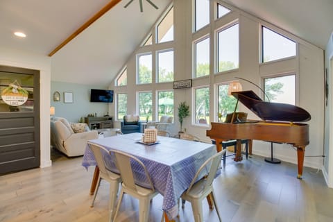 Lakefront Sunburg Vacation Rental w/ Boat Dock! House in Minnesota