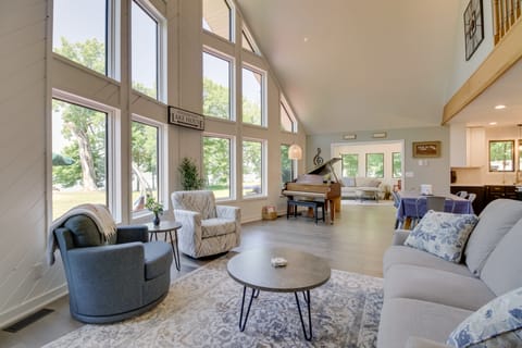 Lakefront Sunburg Vacation Rental w/ Boat Dock! House in Minnesota