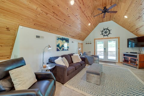 Boat Dock & Fire Pit: Lakefront Paradise in Eucha! House in Lake O The Cherokees