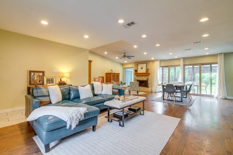 Austin Home Near Zilker Park w/ Yard: Pets Allowed House in Austin