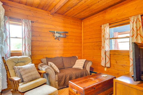 Bisbee Vacation Rental w/ Mountain Views & Sunroom House in Bisbee