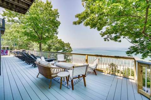 Private Beachfront Lake Michigan Rental w/ Kayaks House in Wisconsin