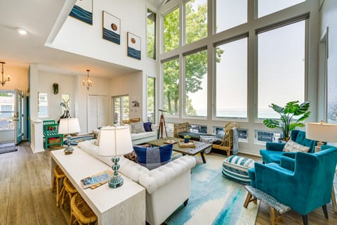 Private Beachfront Lake Michigan Rental w/ Kayaks House in Wisconsin