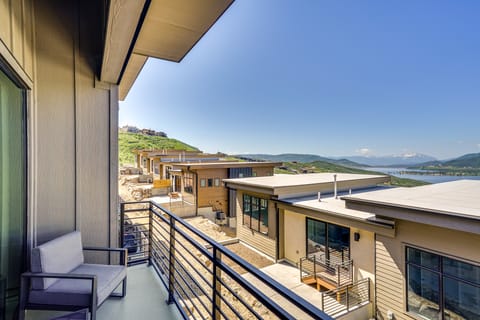 Hideout Haven: Luxe Retreat w/ Lake View & Hot Tub Apartment in Hideout